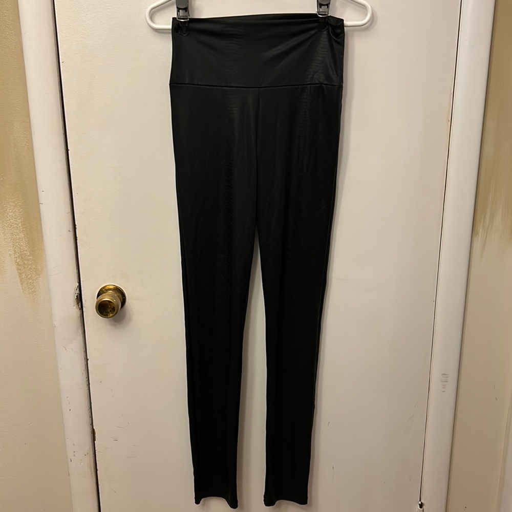 CY Women’s Leggings Black Size Small